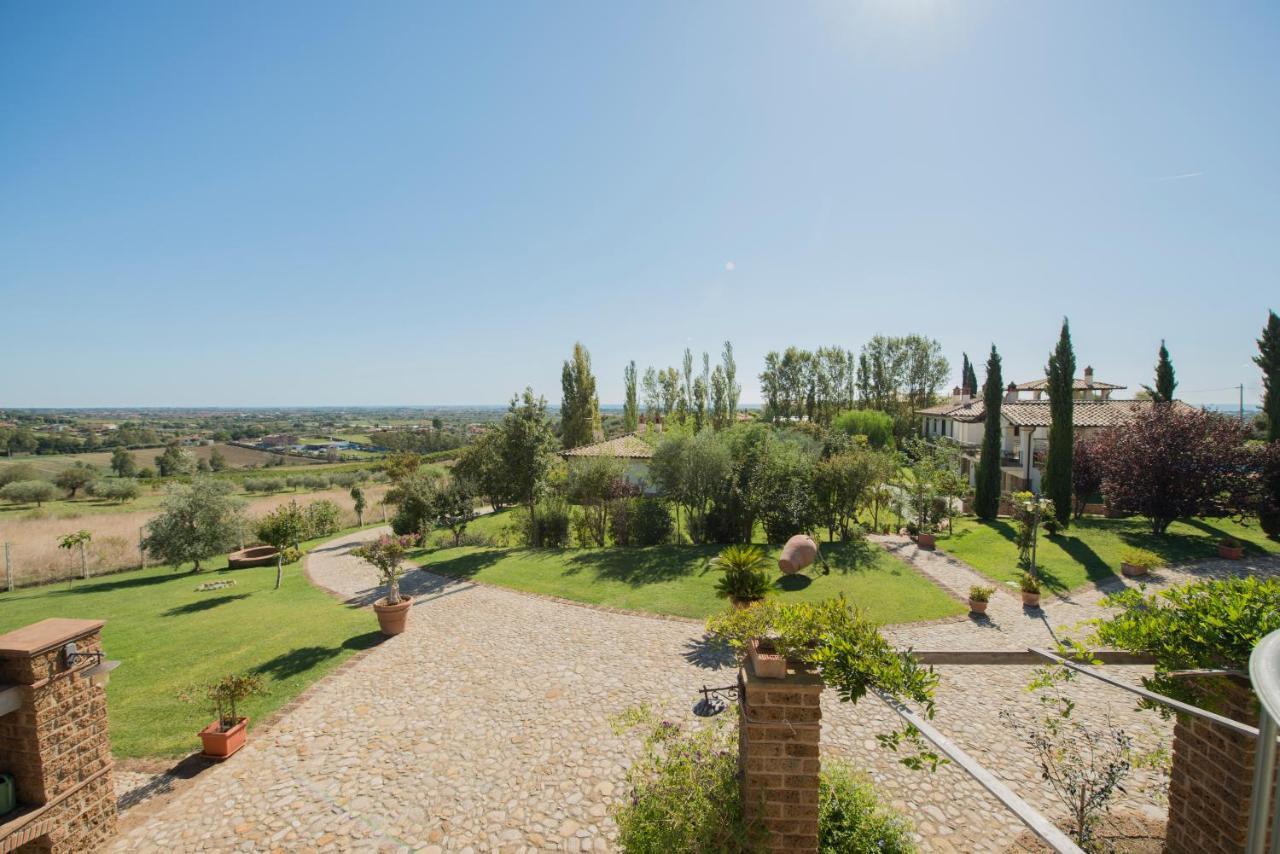 Villa Gli Eucalipti Cerveteri Bagian luar foto