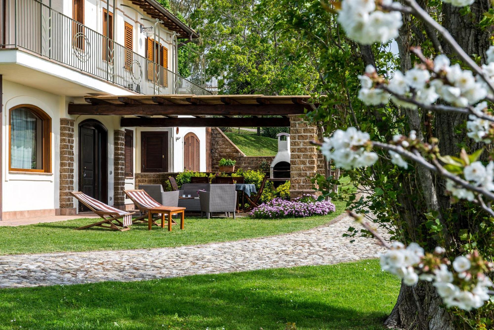 Villa Gli Eucalipti Cerveteri Bagian luar foto