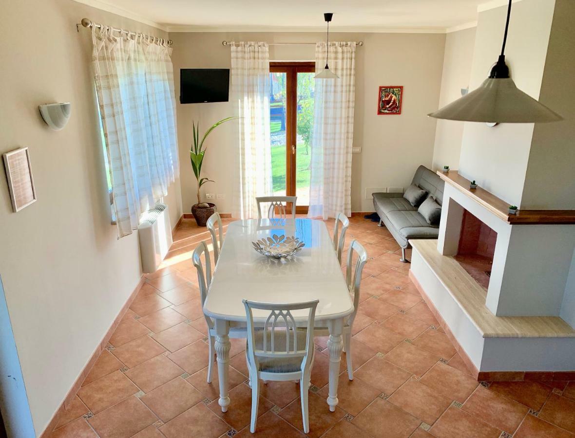 Villa Gli Eucalipti Cerveteri Bagian luar foto